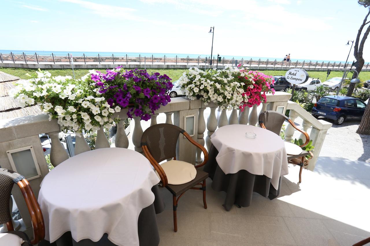 Hotel Le Lampare Каорле Экстерьер фото