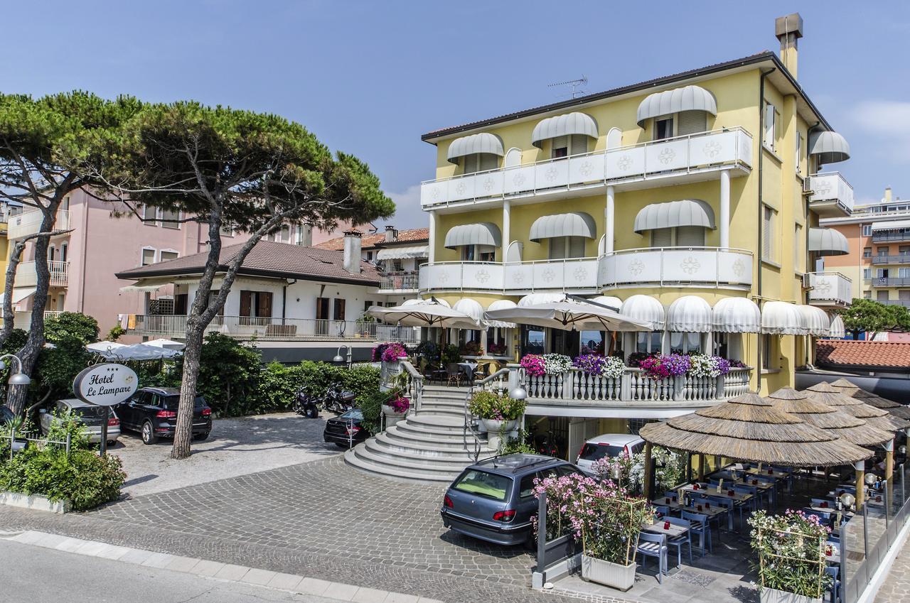 Hotel Le Lampare Каорле Экстерьер фото